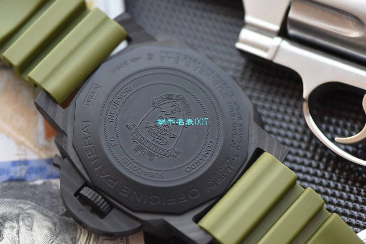   VS厂新品军绿面英雄情结  沛纳海SUBMERSIBLE 潜行系列PAM00961腕表 / VSPAM961