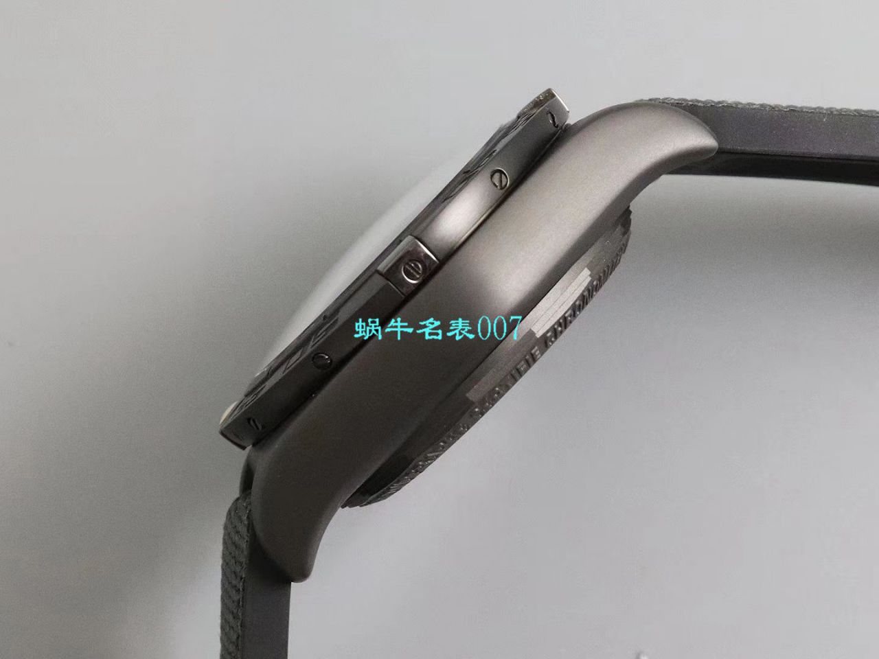   GF厂百年灵机械终极计时黑鹰腕表系列MB0111C2.BD07.153S.M20D.2腕表 / BL123