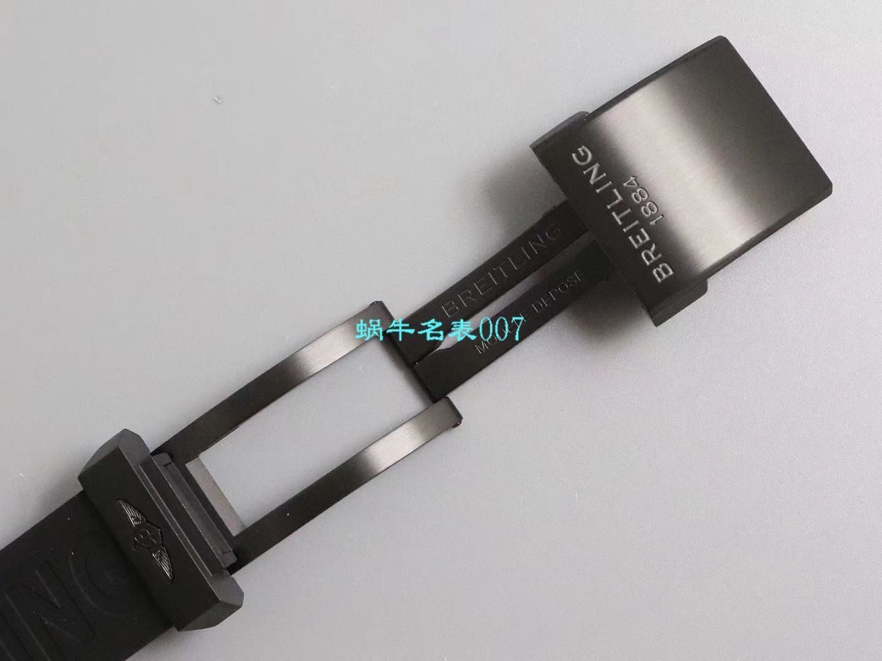   GF厂百年灵机械终极计时黑鹰腕表系列MB0111C2.BD07.153S.M20D.2腕表 / BL123