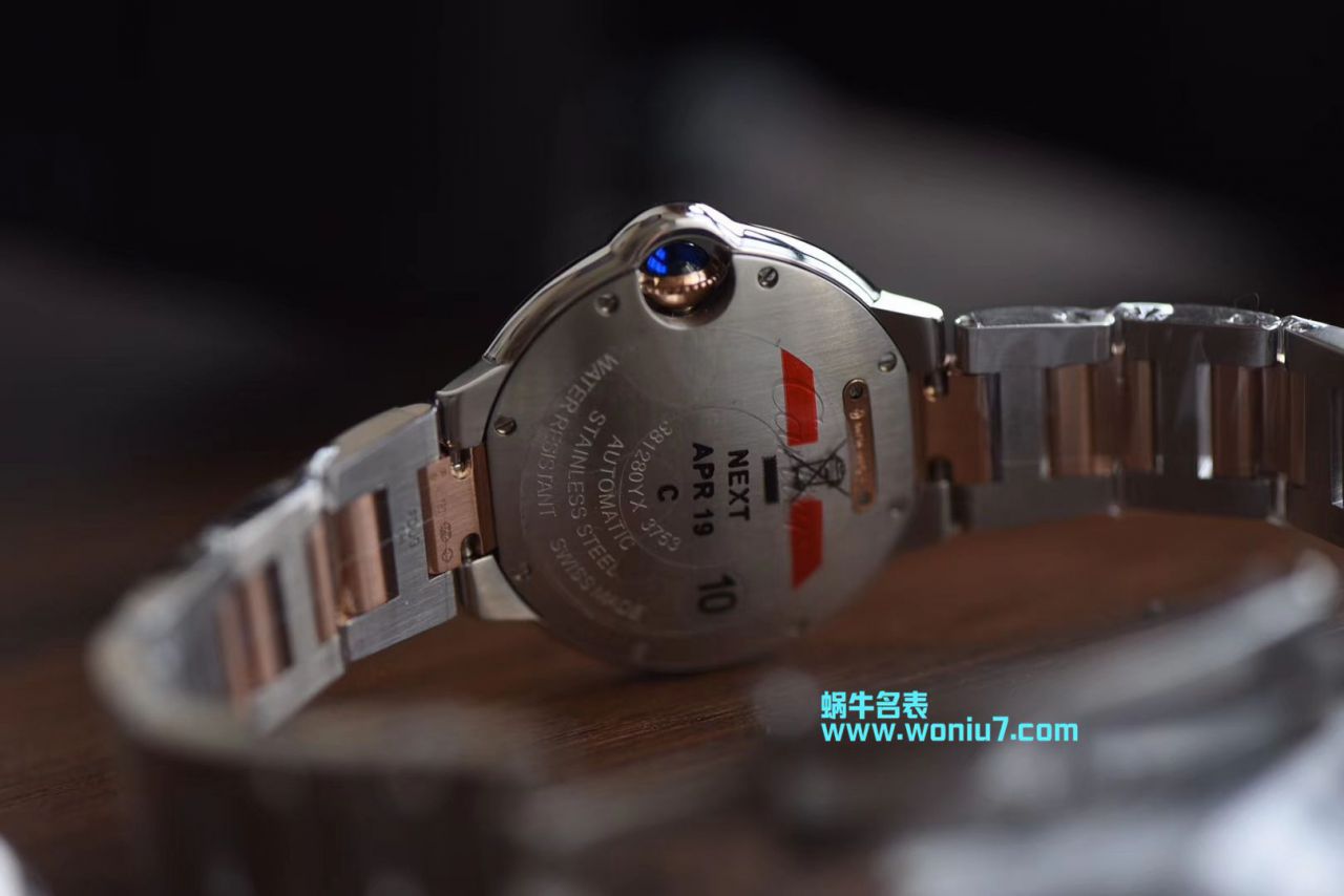 视频评测HBBV6厂官网  卡地亚蓝气球女装33毫米W2BB0023腕表 / K167