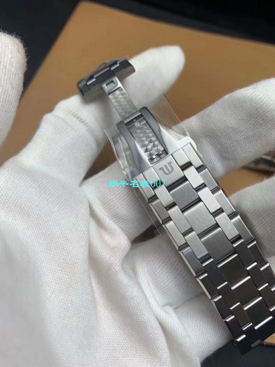   渠道原单Maurice Lacroix  艾美AIKON系列AI6008-SS002-430-1，AI6008-SS002-330-1腕表 / AI11