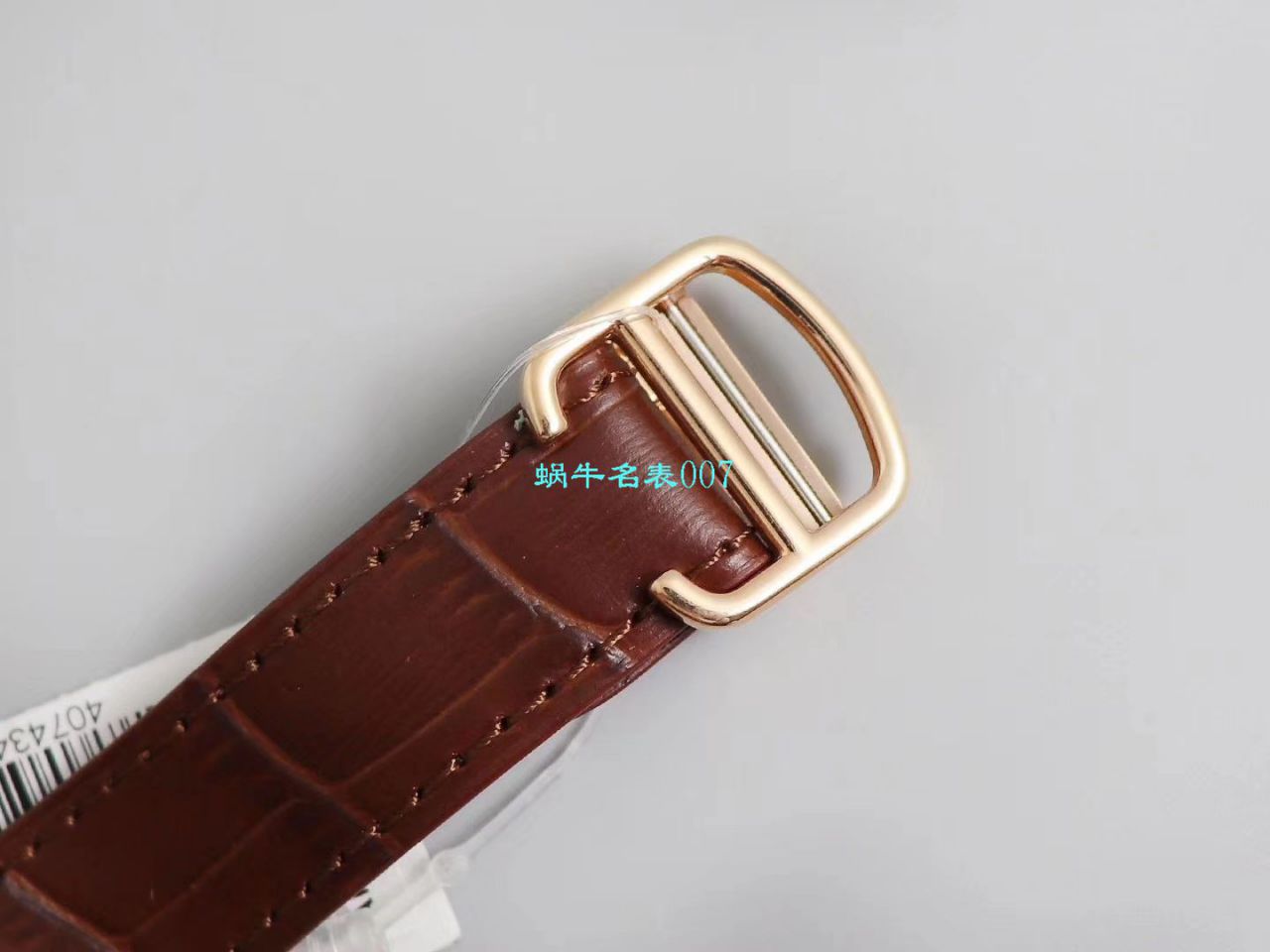 V6厂卡地亚山度士系列WGSA0012(中号)腕表 / K261   V6厂卡地亚山度士系列WGSA0012(中号)腕表 / K261