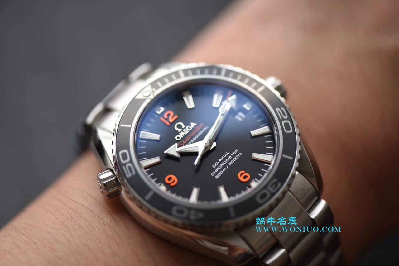 视频评测VS厂官网表欧米茄海洋宇宙600米232.30.42.21.01.003腕表 / M336VS
