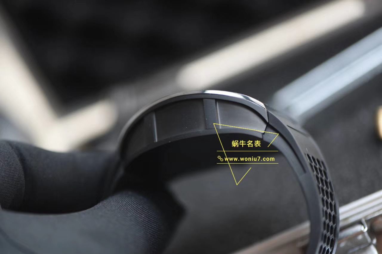视频分析EUR厂陀飞轮RICHARD MILLE理查德米勒RM 027 TOURBILLON RAFAEL NADAL腕表 / RM027EUR02 视频分析EUR厂陀飞轮RICHARD MILLE理查德米勒RM 027 TOURBILLON RAFAEL NADAL腕表 / RM027EUR02
