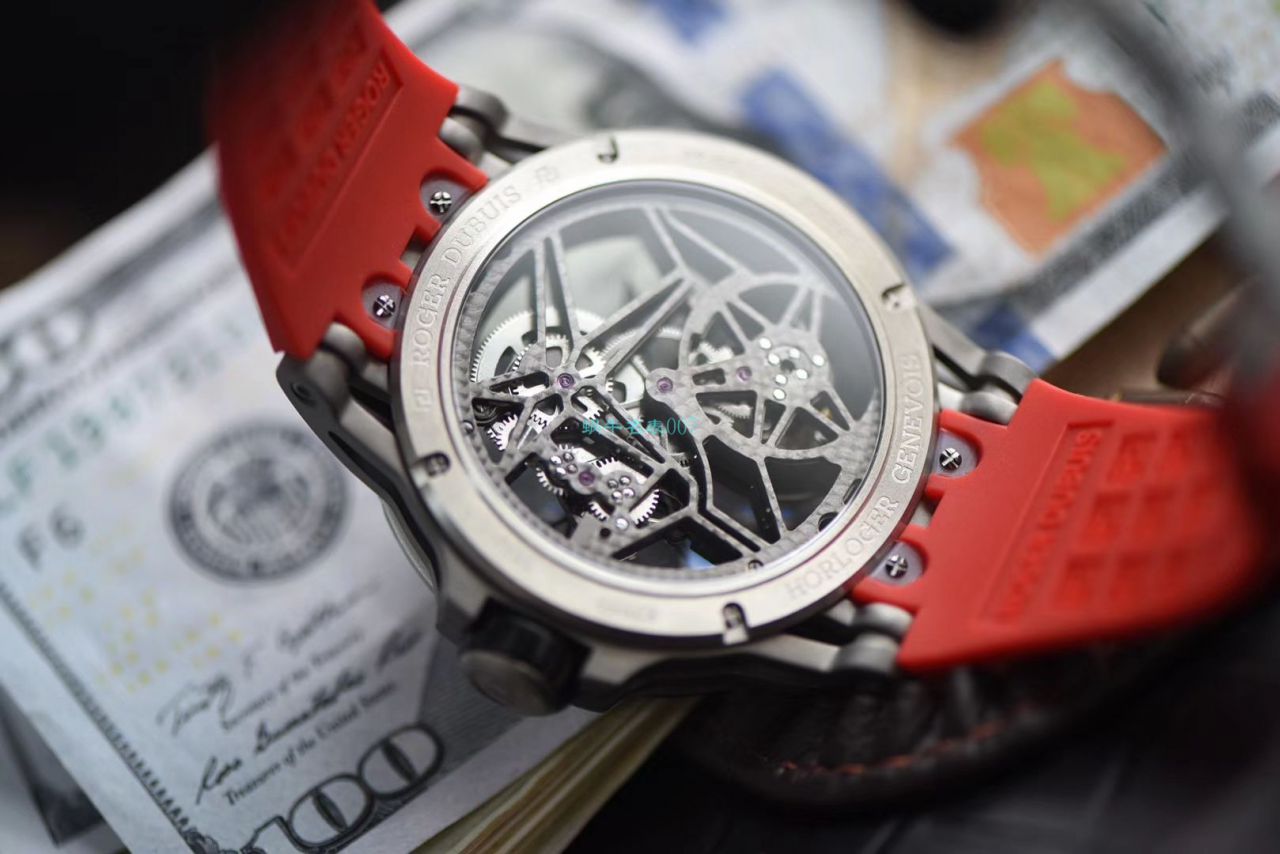 视频评测BBR厂官网陀飞轮罗杰杜彼Roger Dubuis王者RDDBEX0479红面表带腕表 / LJ067