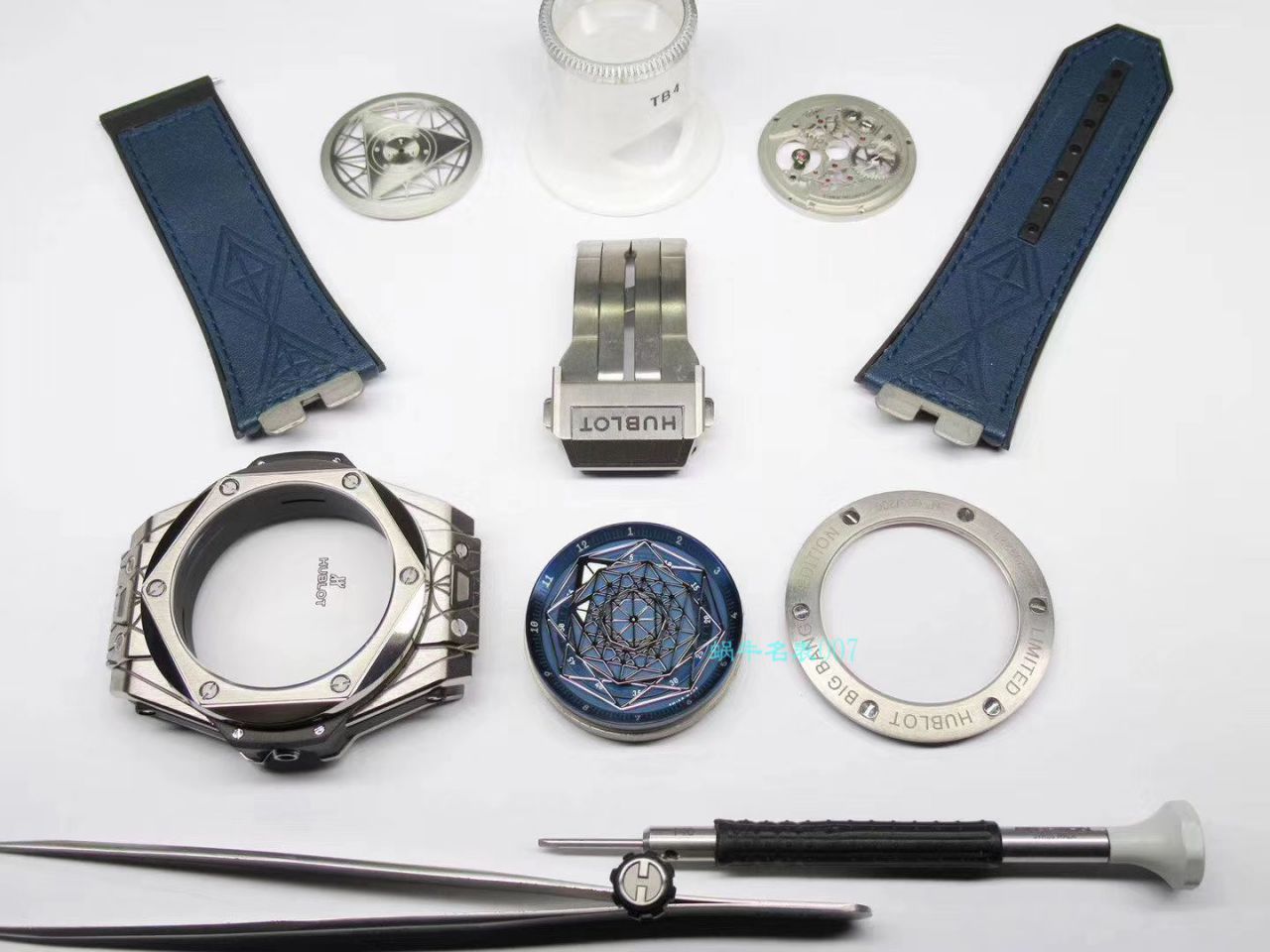 WWF厂官网宇舶SANG BLEU刺青415.NX.7179.VR.MXM18,415.CX.1112.VR.MXM18腕表 / YB081 WWF厂官网宇舶SANG BLEU刺青415.NX.7179.VR.MXM18,415.CX.1112.VR.MXM18腕表 / YB081