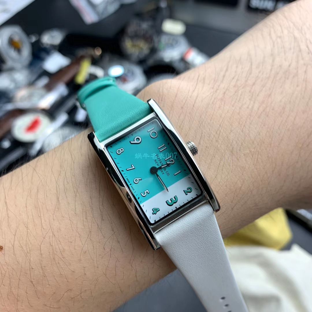  渠道定制  蒂芙尼拼面夜光手表，世界上最迷人的蓝面，tiffany blue女装腕表！ / Tiffany01