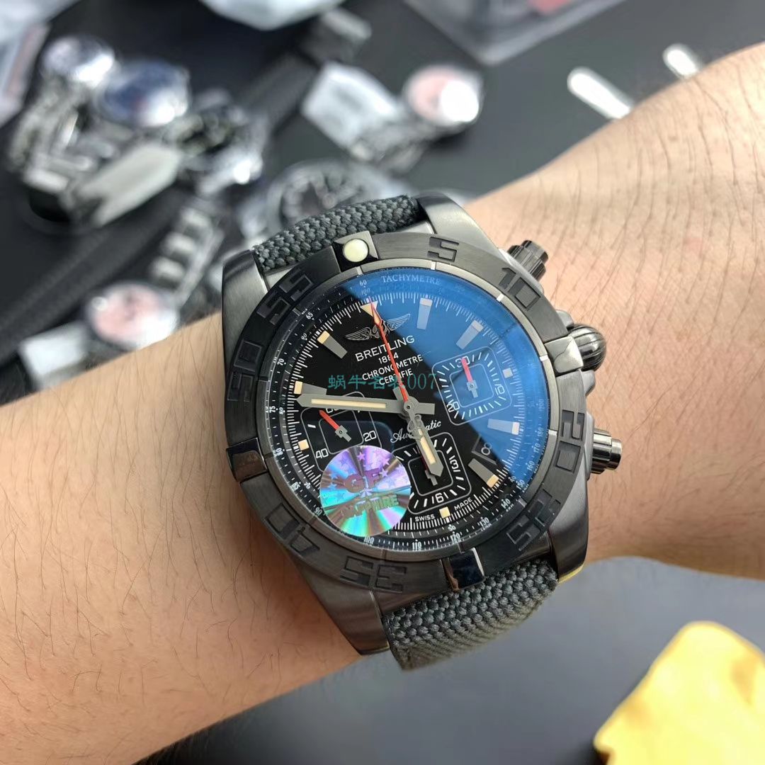 GF百年灵机械计时系列MB0111C3|BE35|253S|M20DSA.2腕表 / BL091