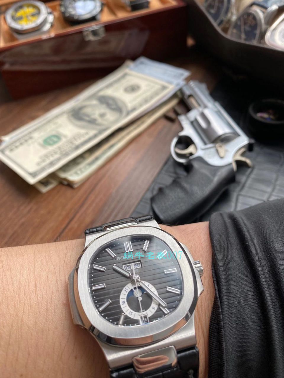 GR厂百达翡丽PatekPhilippe手表多少钱鹦鹉螺V2真月相5726/1A-014皮带款 / BD326