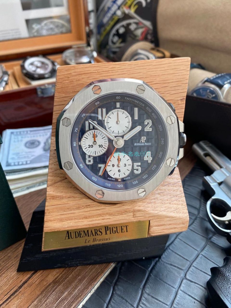 CK厂Audemars Piguet爱彼皇家橡树离岸型26470经典致敬桌钟座钟腕表 / AP219 CK厂Audemars Piguet爱彼皇家橡树离岸型26470经典致敬桌钟座钟腕表 / AP219