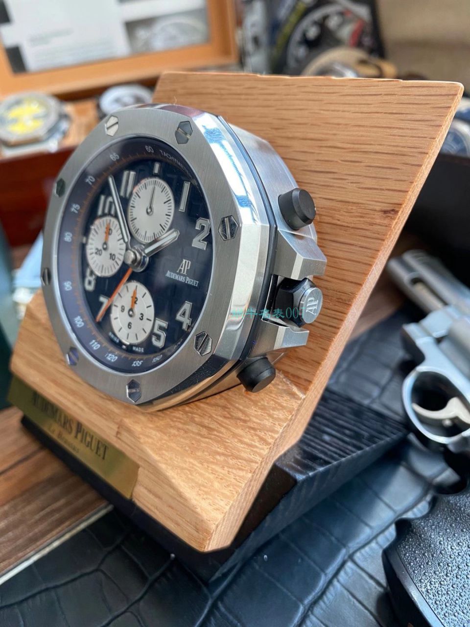 CK厂Audemars Piguet爱彼皇家橡树离岸型26470经典致敬桌钟座钟腕表 / AP219 CK厂Audemars Piguet爱彼皇家橡树离岸型26470经典致敬桌钟座钟腕表 / AP219