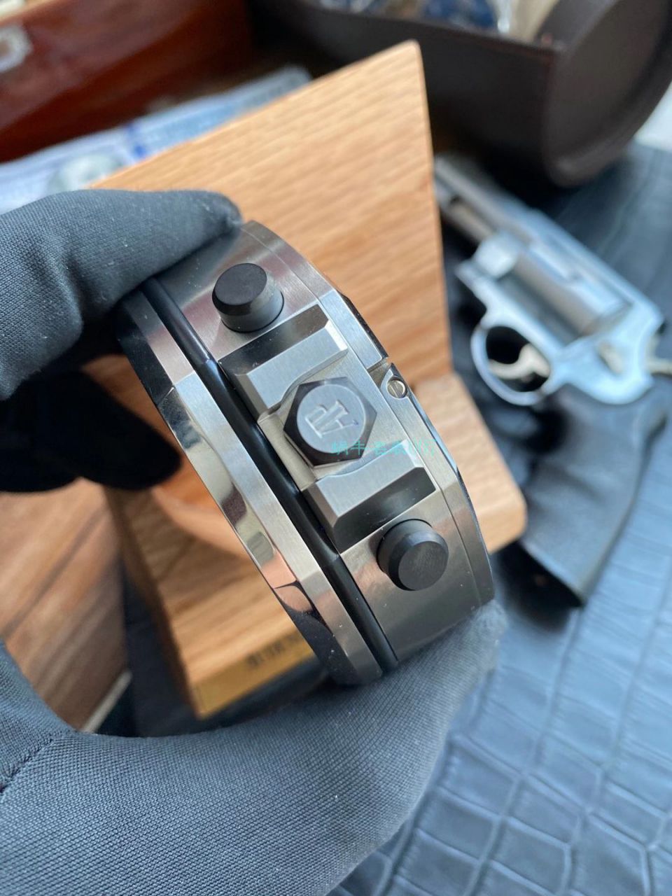 CK厂Audemars Piguet爱彼皇家橡树离岸型26470经典致敬桌钟座钟腕表 / AP219 CK厂Audemars Piguet爱彼皇家橡树离岸型26470经典致敬桌钟座钟腕表 / AP219