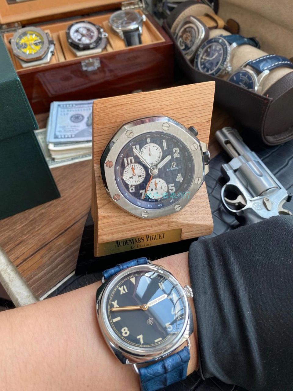 CK厂Audemars Piguet爱彼皇家橡树离岸型26470经典致敬桌钟座钟腕表 / AP219 CK厂Audemars Piguet爱彼皇家橡树离岸型26470经典致敬桌钟座钟腕表 / AP219