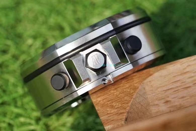 CK厂Audemars Piguet爱彼皇家橡树离岸型26470经典致敬桌钟座钟腕表 / AP219 CK厂Audemars Piguet爱彼皇家橡树离岸型26470经典致敬桌钟座钟腕表 / AP219