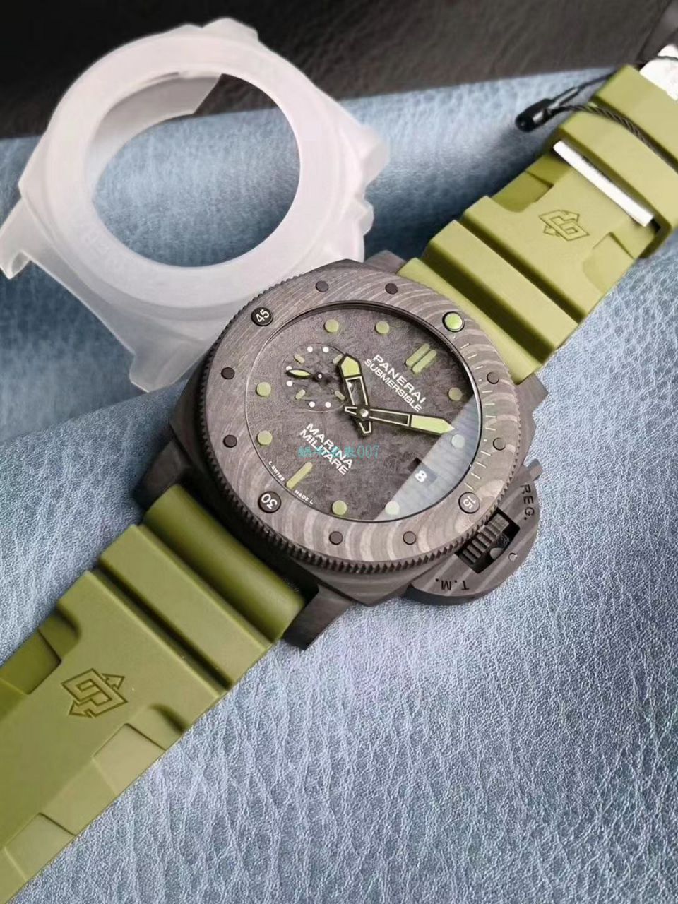   VS厂新品军绿面英雄情结  沛纳海SUBMERSIBLE 潜行系列PAM00961腕表 / VSPAM961