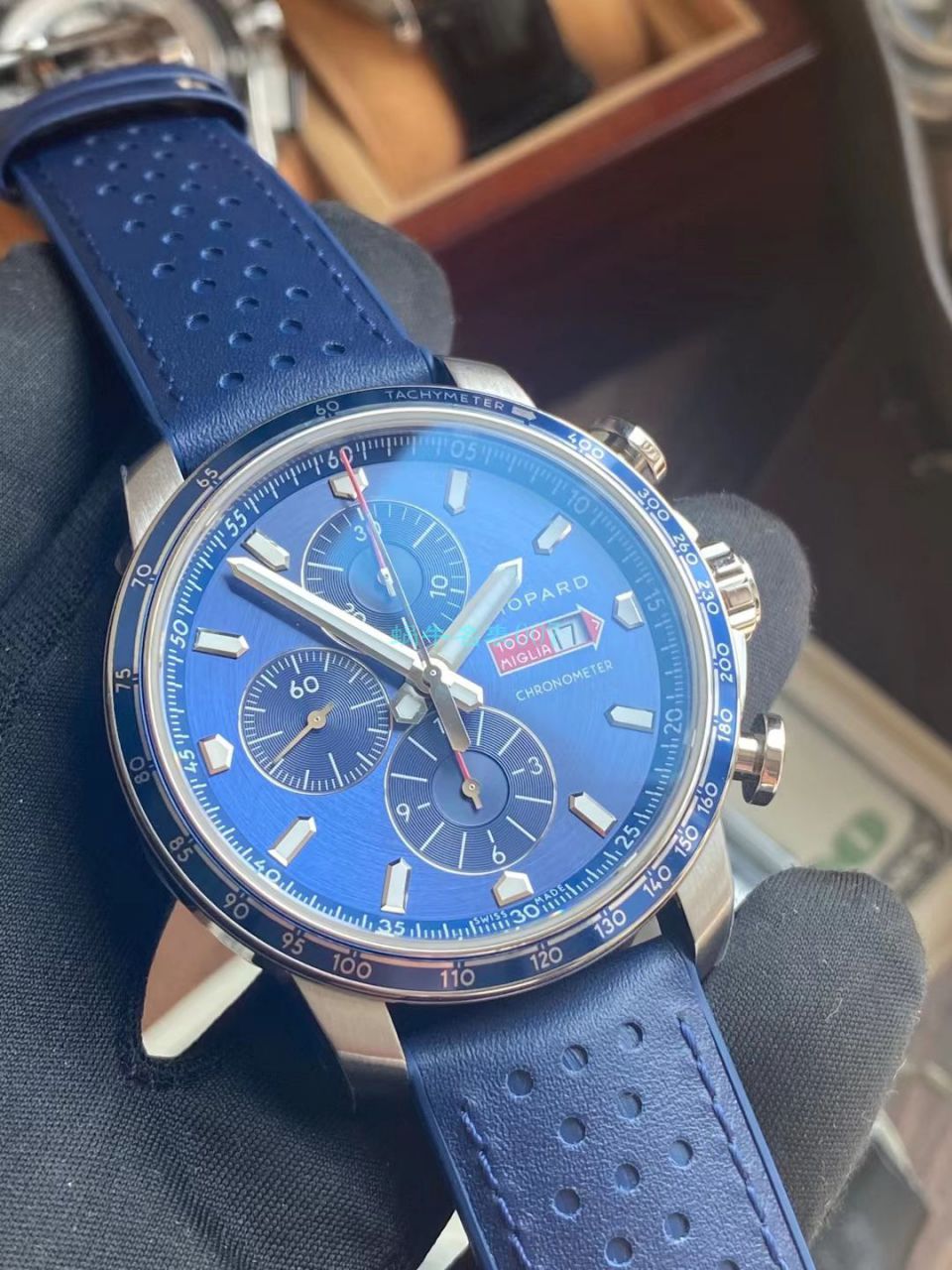 V7厂萧邦MILLE MIGLIA GTS AZZURRO 168571-3007蓝面古董赛车主题腕表 / XB080