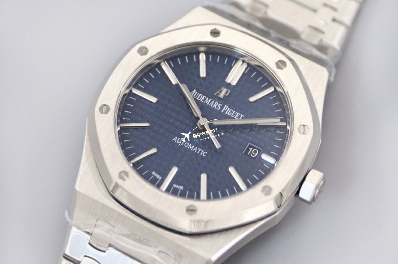 视频评测APS厂爱彼15400手表15400ST.OO.1220ST.03,15400ST.OO.1220ST.02 / AP223 视频评测APS厂爱彼15400手表15400ST.OO.1220ST.03,15400ST.OO.1220ST.02 / AP223