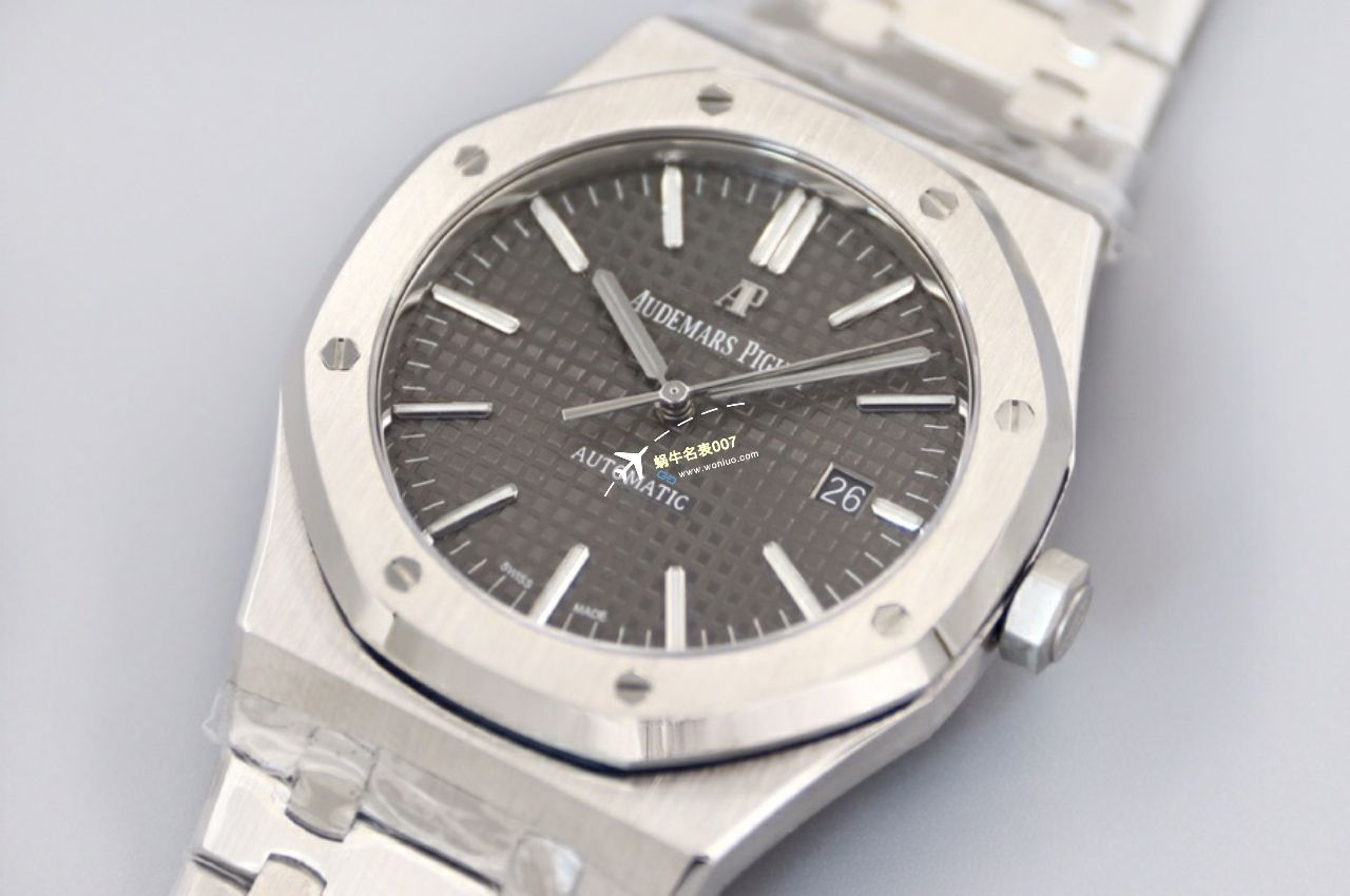 视频评测APS厂爱彼15400手表15400ST.OO.1220ST.03,15400ST.OO.1220ST.02 / AP223 视频评测APS厂爱彼15400手表15400ST.OO.1220ST.03,15400ST.OO.1220ST.02 / AP223
