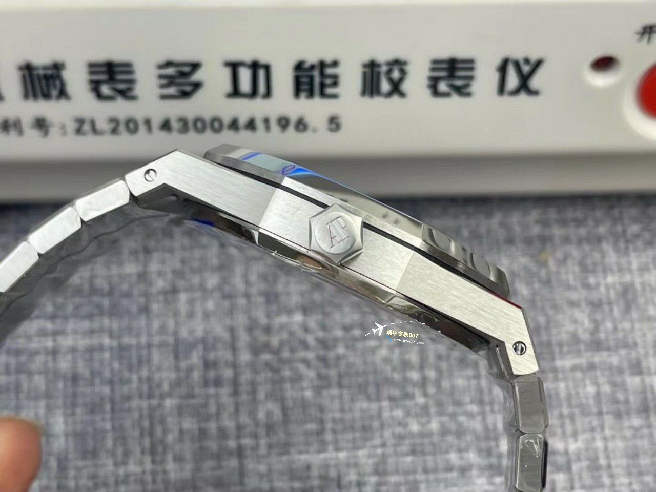 APS厂爱彼双摆轮镂空15407ST.OO.1220ST.01和15407OR.OO.1220OR.01   / AP232 APS厂爱彼双摆轮镂空15407ST.OO.1220ST.01和15407OR.OO.1220OR.01   / AP232