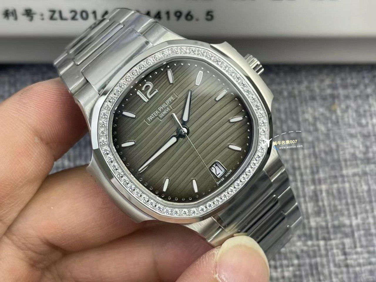 视频评测3k一体机百达翡丽鹦鹉螺女表7118/1R-001腕表 / BD378
