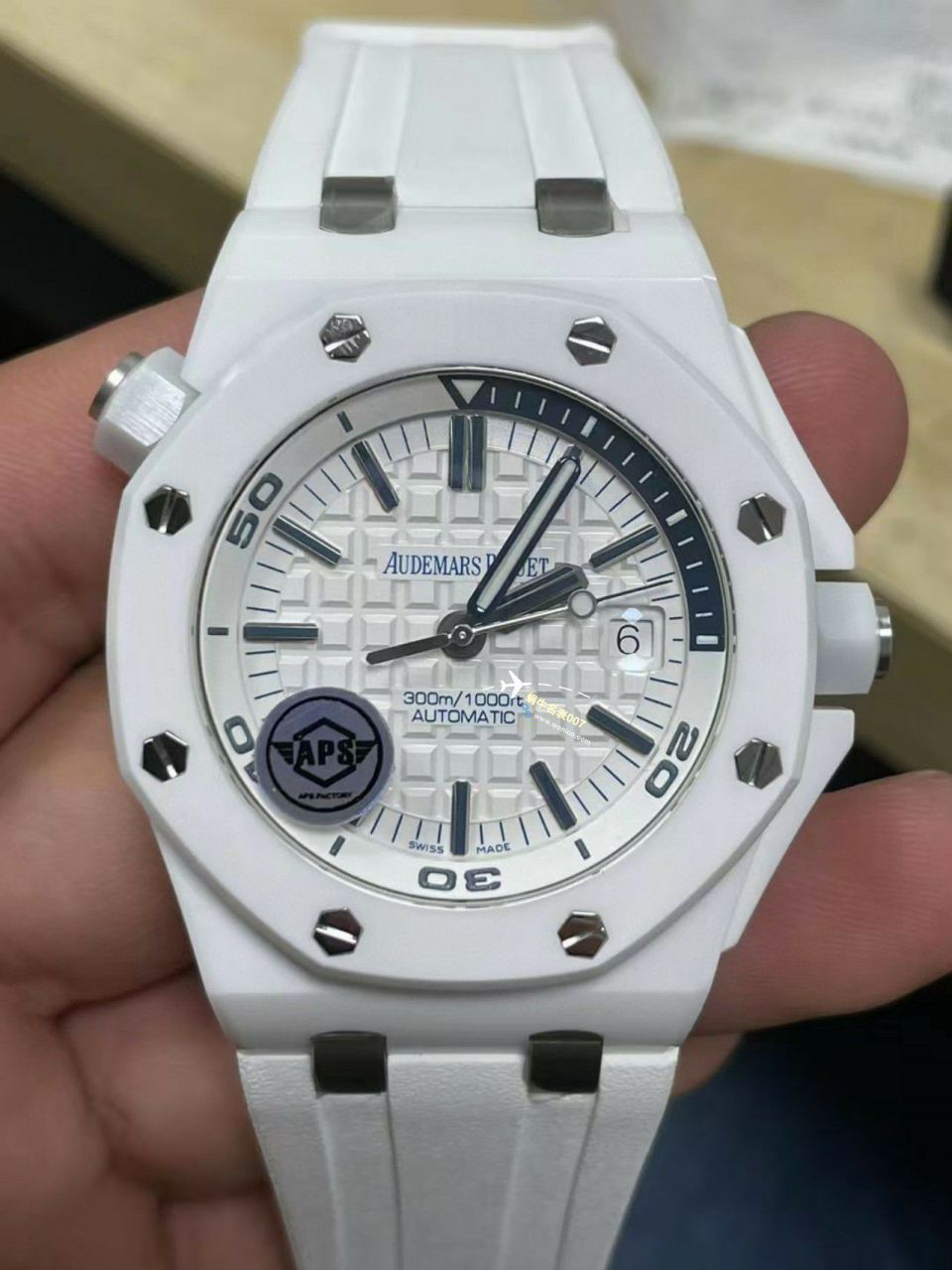APS厂一体机爱彼皇家橡树离岸型白黑陶瓷15707CB.OO.A010CA.01，15707CE.OO.A002CA.01 / AP239
