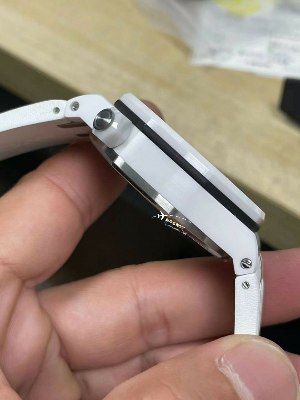 APS厂一体机爱彼皇家橡树离岸型白黑陶瓷15707CB.OO.A010CA.01，15707CE.OO.A002CA.01 / AP239