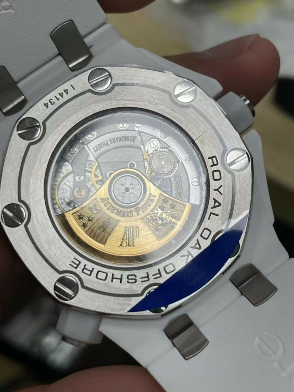 APS厂一体机爱彼皇家橡树离岸型白黑陶瓷15707CB.OO.A010CA.01，15707CE.OO.A002CA.01 / AP239