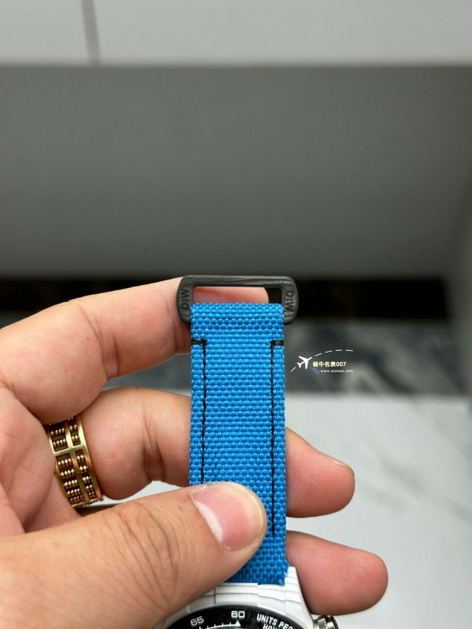视频评测Diw顶配碳纤维迪通拿 / R808