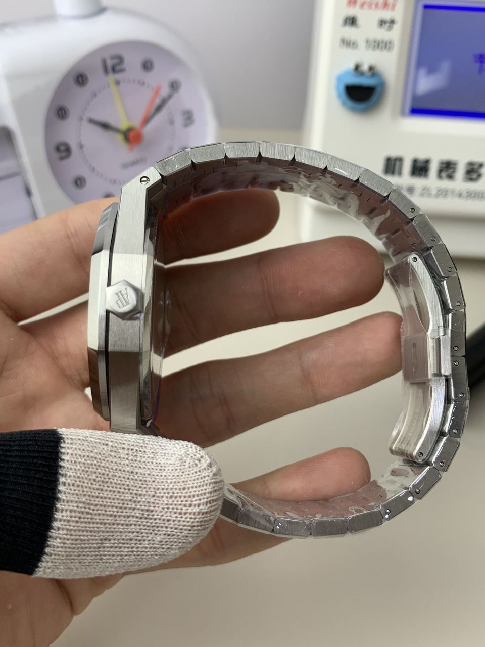 APS爱彼皇家橡树系列15500ST.OO.1220ST.04腕表 / AP273