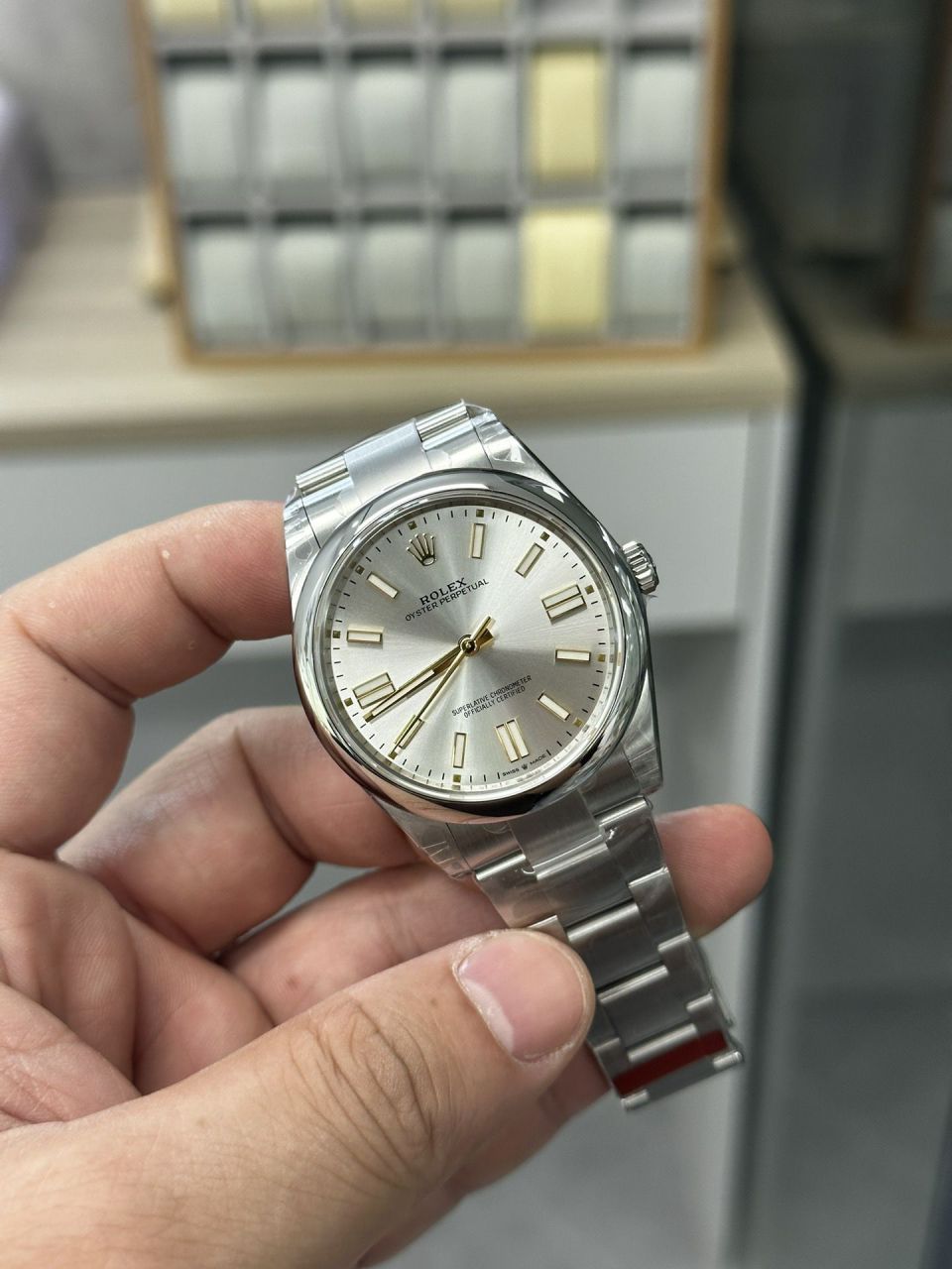 VS劳力士蚝式恒动m124300-0002腕表41毫米黑恒动 / R859