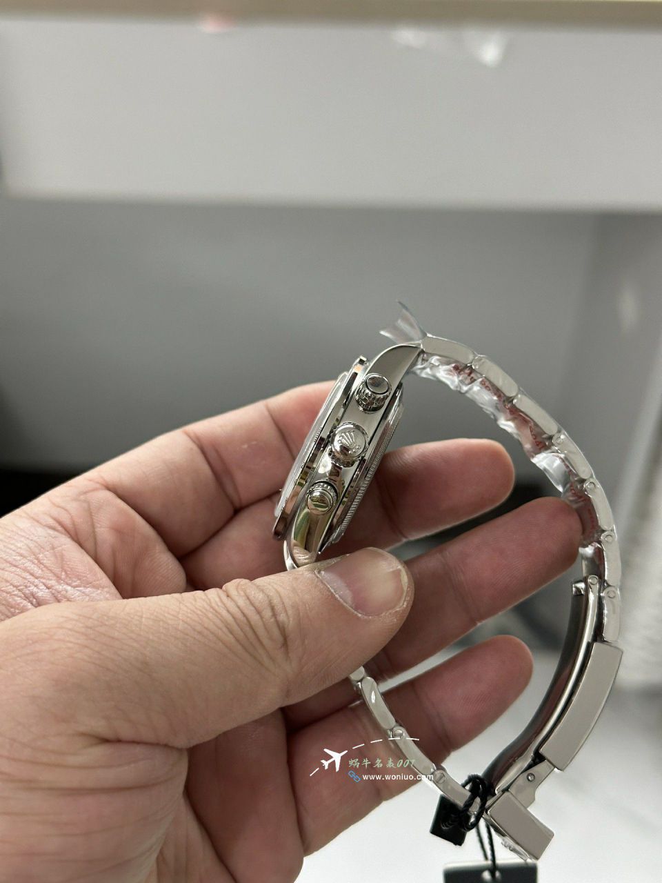 日内瓦工匠Artisans de Genève (简称：ADG)打造全新劳力士迪通拿 / R901