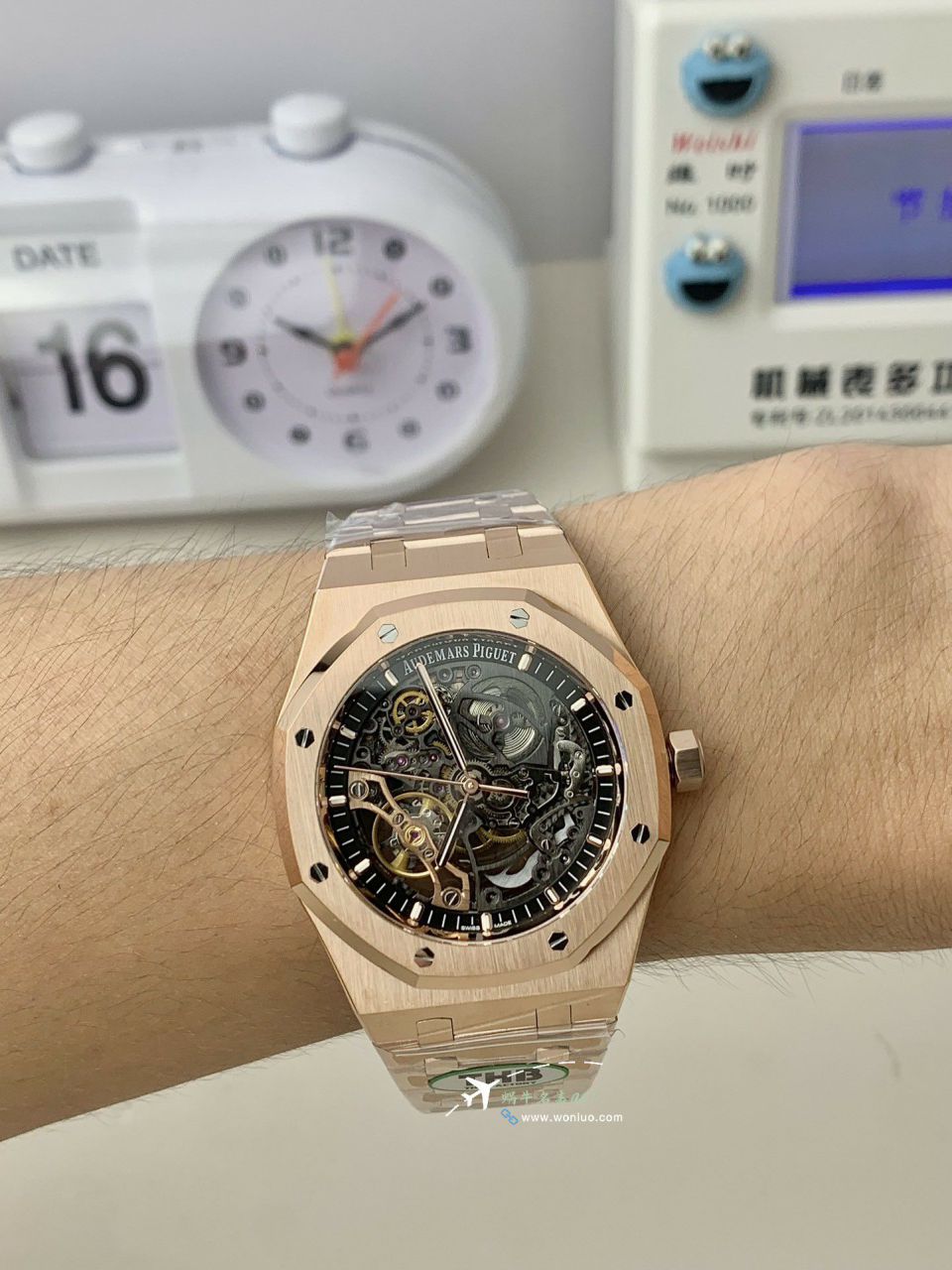THB厂爱彼皇家橡树15407ST.OO.1220ST.01和15407OR.OO.1220OR.01手表 / AP295