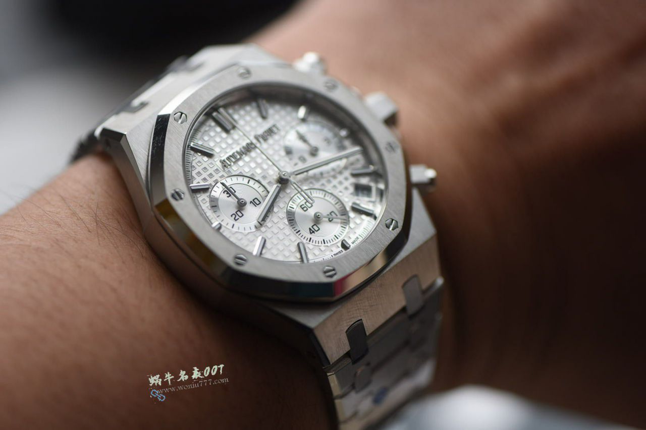 爱彼Audemars Piguet皇家橡树26240ST.OO.1320ST.05腕表 / AP300