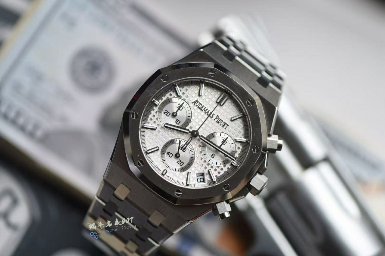 爱彼Audemars Piguet皇家橡树26240ST.OO.1320ST.05腕表 / AP300
