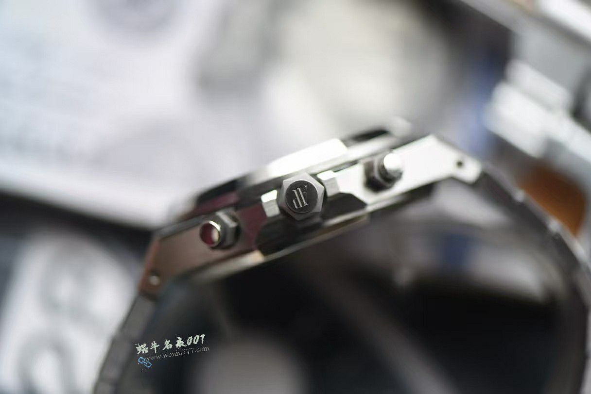 爱彼Audemars Piguet皇家橡树26240ST.OO.1320ST.05腕表 / AP300