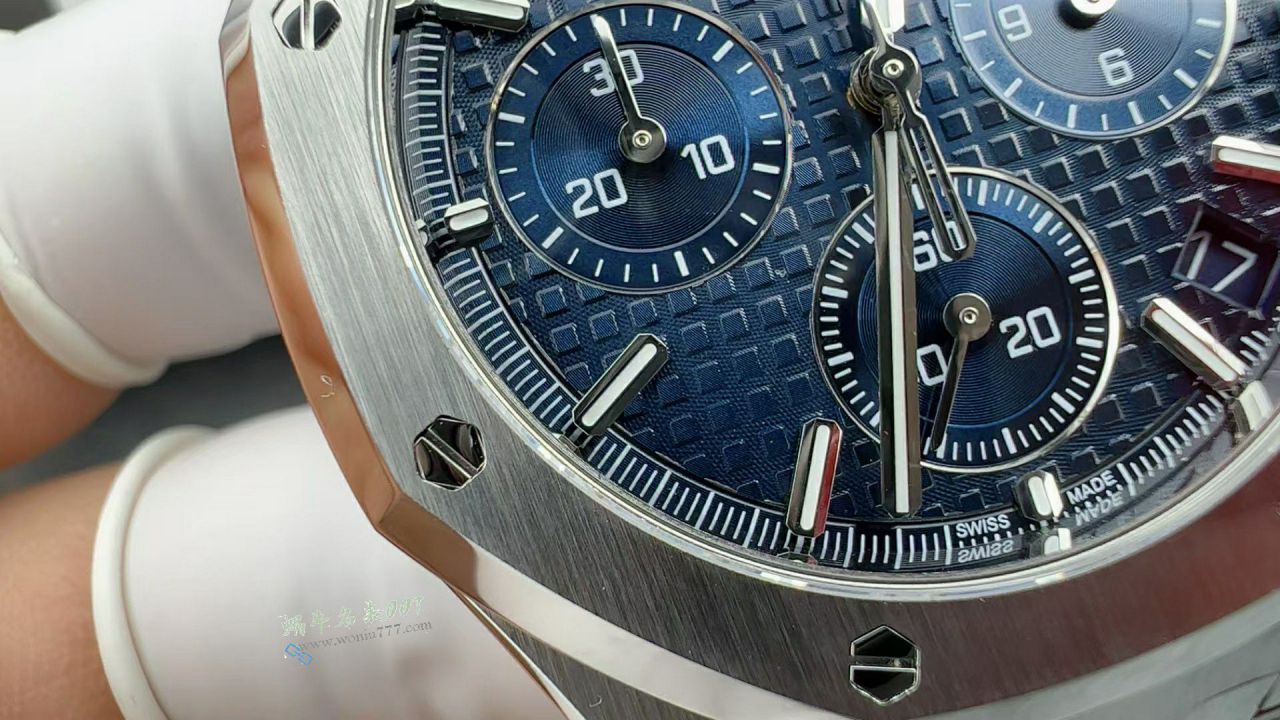 爱彼Audemars Piguet皇家橡树26240ST.OO.1320ST.05腕表 / AP300