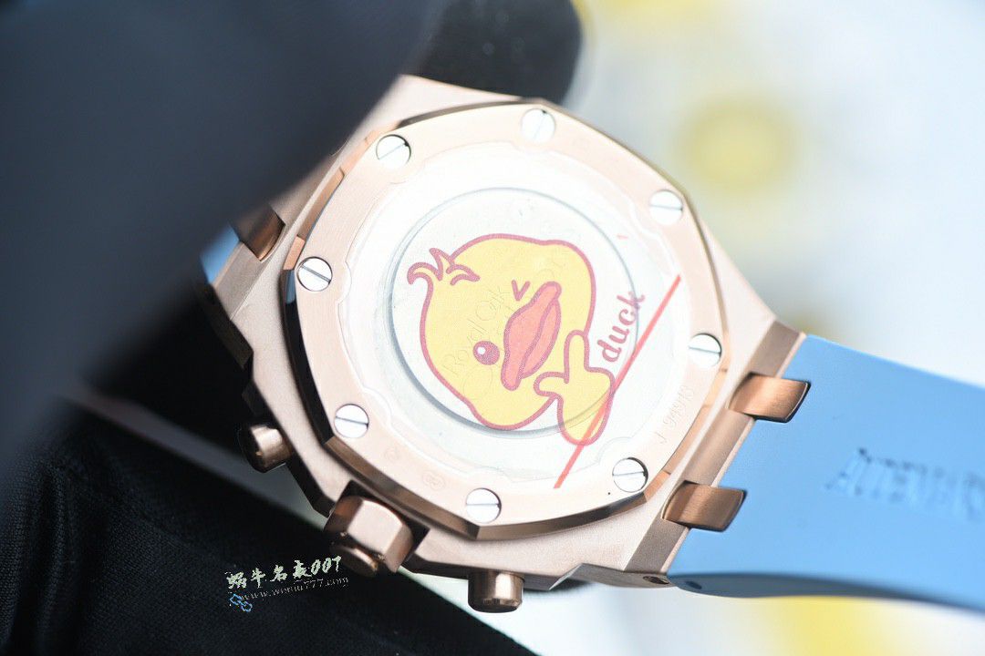 DUCK 爱彼皇家橡树离岸型26231ST.ZZ.D010CA.01腕表 / AP301