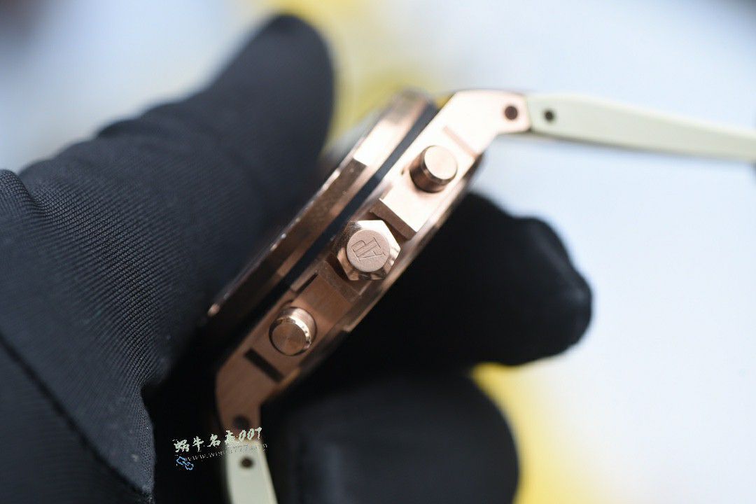 Duck爱彼皇家橡树离岸型最好女表26231OR.ZZ.D003CA.01腕表 / AP302