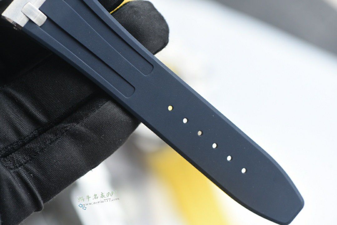 Duck爱彼皇家橡树离岸型女表26231ST.ZZ.D027CA.01腕表 / AP303
