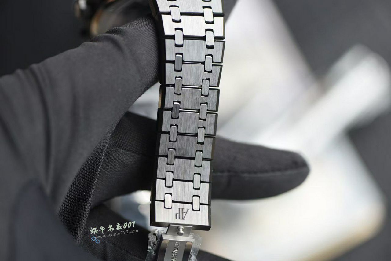 APS爱彼皇家橡树Audemars Piguet26240CE.OO.1225CE.02腕表 / AP305