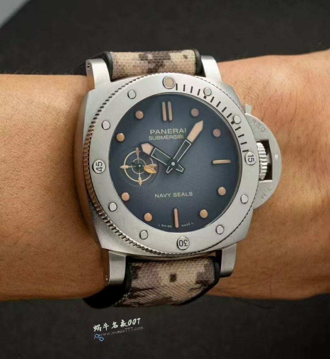 VS沛纳海Submersible QuarantaQuattro Navy SEALs PAM01518 / VSPAM1518
