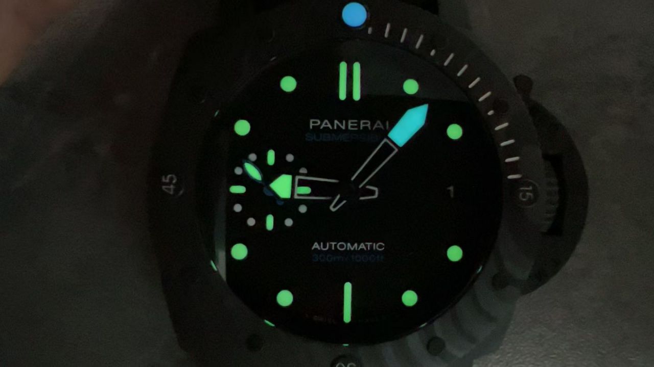 VS厂沛纳海Submersible潜行系列Carbotech™腕表pam02231，pam2231 / vspam02231
