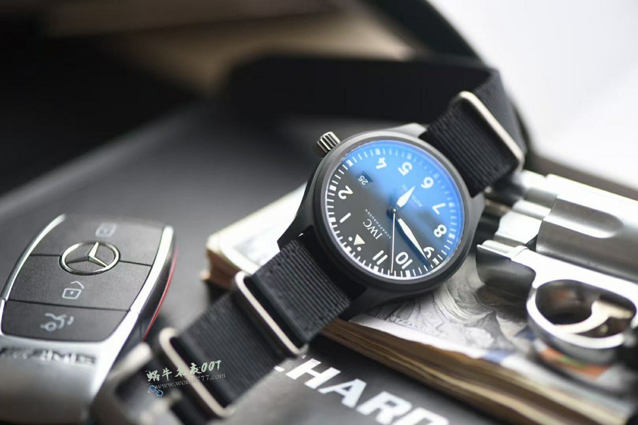 IWC万国表 TOP GUN飞行员IW326901腕表 / WG650