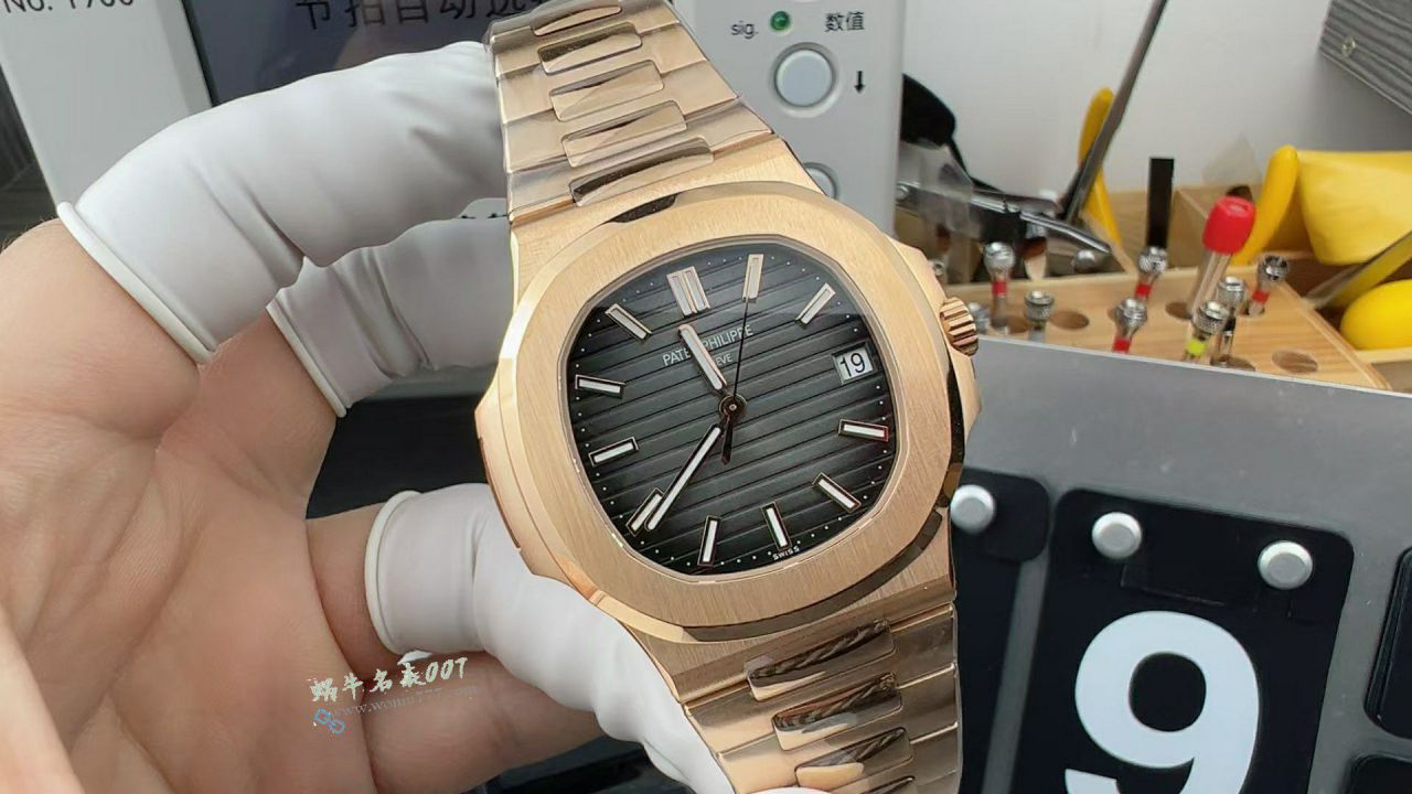 3K百达翡丽5711R 鹦鹉螺玫瑰金灰面腕表 / BD513