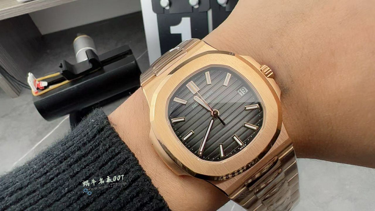 3K百达翡丽5711R 鹦鹉螺玫瑰金灰面腕表 / BD513