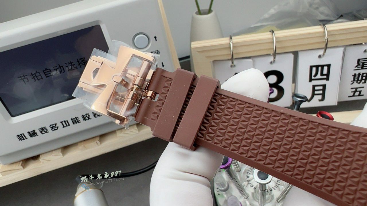 8F江诗丹顿纵横四海4500V/000R-B127腕表 / JS279