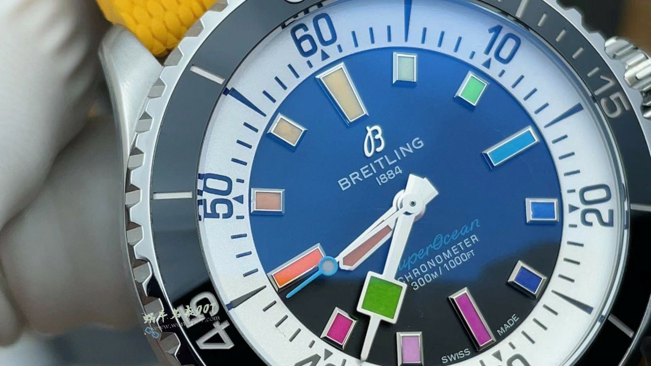 BLS百年灵彩虹超级海洋系列网站A17375211B2S1腕表 / BL211