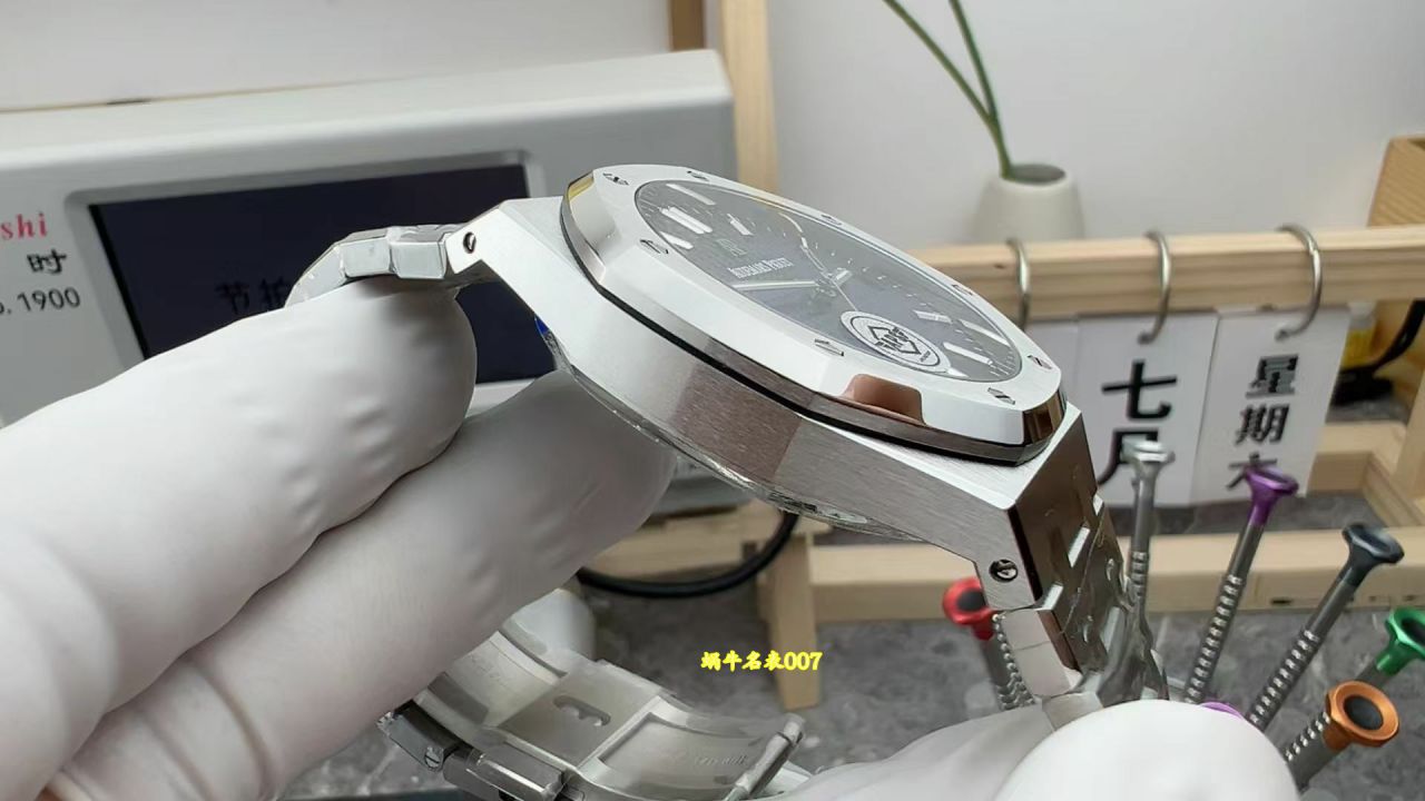 APS厂爱彼皇家橡树系列15500ST.OO.1220ST.01腕表 / AP373