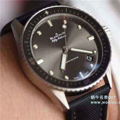   ZF  宝珀五十噚深潜器Bathyscaphe年历腕表5071-1110-B52A腕表